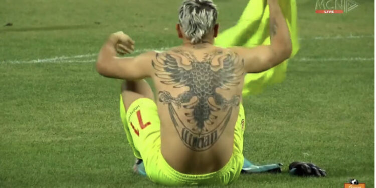 Portieri i Skënderbeut zbulon edhe njëherë tatuazhin pas ndeshjes me Partizanin, merr vëmendjen kryesore