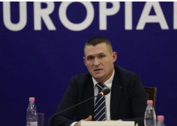 “SPAK të hetojë vetëm korrupsionin e madh”/ Dumani në Kuvend: “50 mijë lekshi” na shkakton mbingarkesë