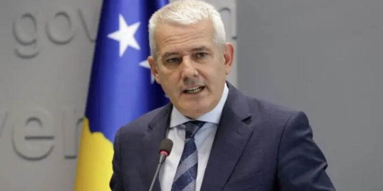 Sveçla: Serbët do maskoheshin si ushtarë të KFOR, skenari mund të përsëritet