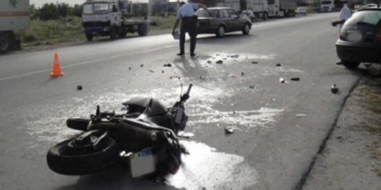 EMRI/ Përplaset me bordurën ndërsa udhëtonte me motor, humb jetën 65-vjeçari fshatin kutalli të Dimalit