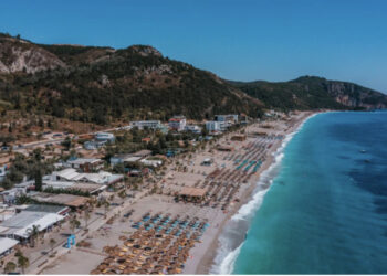 Lekë droge! SPAK i merr bosit vilën në Dhërmi, tokë, apartamente dhe makina