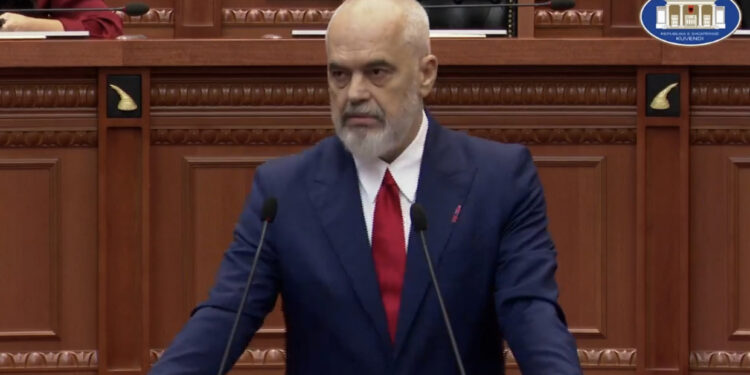Rama: Kosova gaboi, i bëri “dhurata” Serbisë! Bëri edhe gjeste kundër Shqipërisë