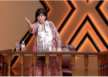 “Do të ta bëj dashnoren paidhaqe”, gruaja kërcënon burrin LIVE