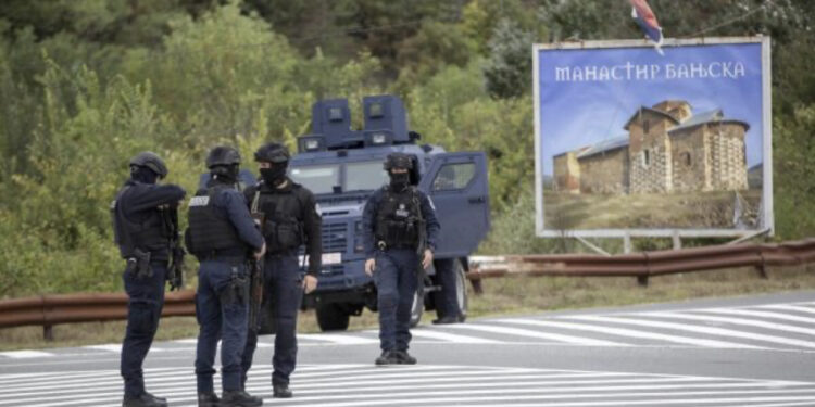 Forcat speciale tërhiqen nga Banjska dhe Zveçani