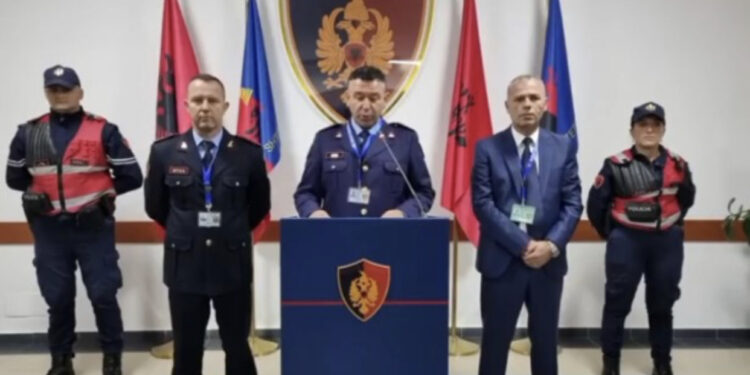 Operacioni antidrogë në Lezhë, arrestohen 5 persona, 3 prej tyre vëllezër! Sekuestrohen mijëra euro dhe 158 kg kanabis