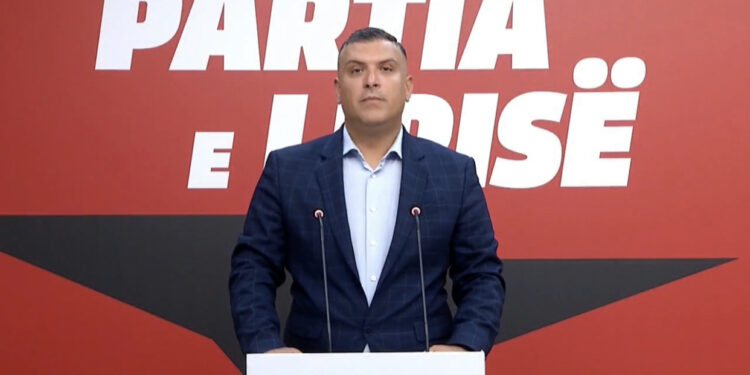 “320 kate mbi tokë”! Partia e Lirisë: SPAK, heto lejet e kullave të Ramës