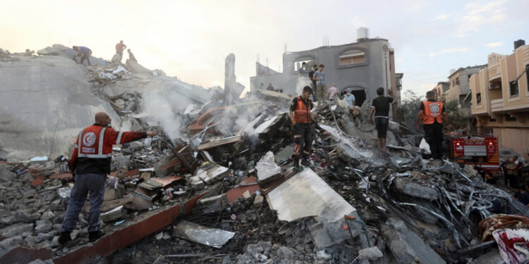 Shpërthim i fuqishëm në kampin e refugjatëve në Gaza, raportohet për dhjetëra viktima