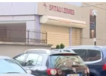 3-vjeçari humbi jetën nga duart e tij! Dentisti hesht, klinika mbyll qepenat