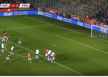 VIDEO/ Çekët ende të shokuar nga “dushi i ftohtë” në Shqipëri, fitojnë me vuajtje përballë Ishujve Faroe!