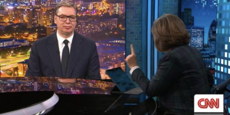 Kjo pyetje e gazetares së famshme amerikane nxorri Vuçiçin nga binarët