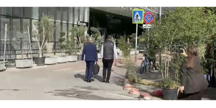 “Lëre ore se e paguaj unë…”! Merret i pandehur për korrupsion kryebashkiaku socialist