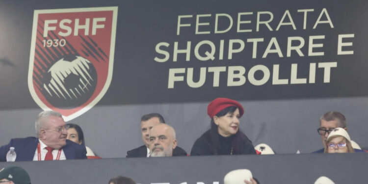 Fitorja e kombëtares/ Berisha: E patë mbrëmë Ramën në stadium? Nxinte sterrë…
