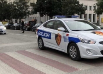 Aksident i trefishtë në Kavajë