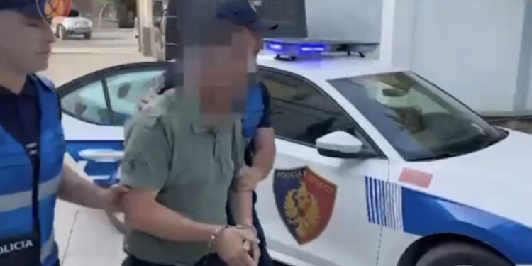 Nga vjedhja te dhuna ndaj policisë, tre të arrestuar në Tiranë