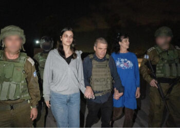 “Dita më e mirë e jetës sime”! Momenti kur dy pengjet, nënë e bijë lirohen nga “Hamasi”