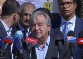 Shefi i OKB-së mbërrin në vendkalimin Rafah të Egjiptit: Kamionët me ndihma ndryshimi midis jetës dhe vdekjes