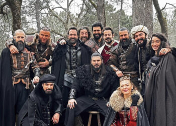 FOTO/ Veprimi i papritur i aktorit të famshëm turk! Shpërngulet në Shqipëri me familjen