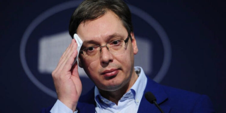 Vuçiç kërkon “shpëtim” nga Hungaria për të mos u sanksionuar Serbia