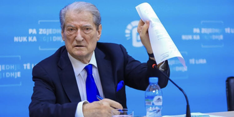 Deputeti i PS-së i jep të drejtë Berishës: Hera e parë që ndodh, vendimi i SPAK-ut i çuditshëm