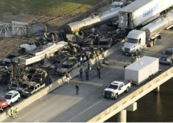 VIDEO/ Aksident i frikshëm në SHBA, 158 makina përplasen për shkak të mjegullës së dendur, të paktën 7 viktima