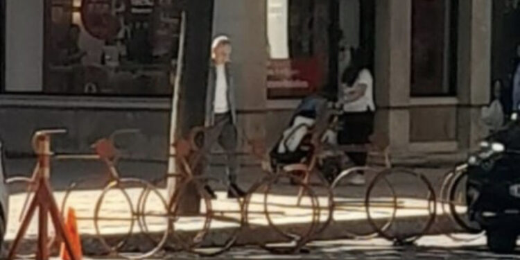 FOTO/ U përfol se është “arratisur”, Ilir Meta shfaqet pas kaq kohësh në Tiranë!