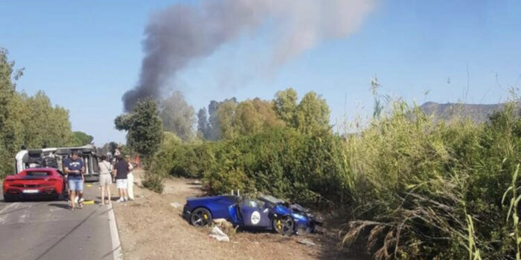 Ferrari “kokë më kokë” me Lamborghinin! Ka të vdekur