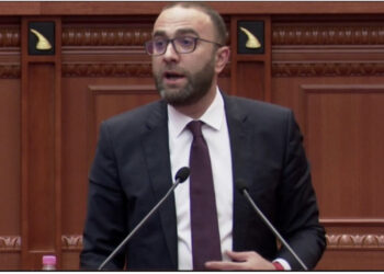 Gazmend Bardhi ia plas në sy Bashës: Ke marrë dy kate në një kullë në Tiranë! Je vetëshpallur kryetar partie