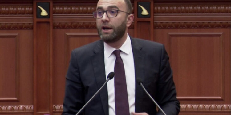 Gazmend Bardhi ia plas në sy Bashës: Ke marrë dy kate në një kullë në Tiranë! Je vetëshpallur kryetar partie