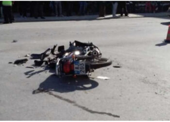 Aksident në Roskovec, një person në gjendje të rëndë, niset drejt spitalit