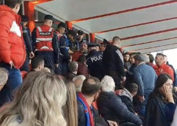 VIDEO/ Skandal në Korçë! Dhunohet presidenti i ekipit të “Skënderbeut”