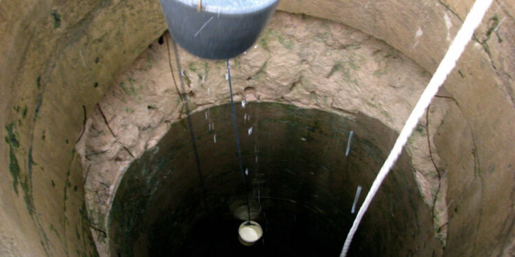 Ra në pus, ndërron jetë 69-vjeçari në Kavajë