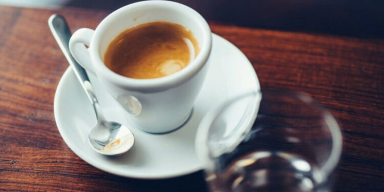 Këta persona nuk duhet të pinë kafe