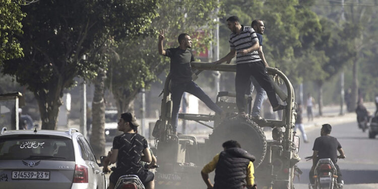 Ish-zyrtari i lartë i CIA-s: Misteri i madh! Si e kapi “Hamasi” Izraelin “në gjumë”?