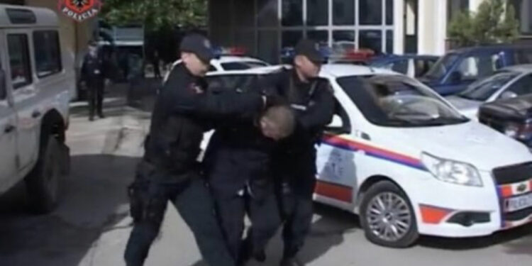 Kush është miku i Aldo Bares i arrestuar për trafikun e 300 kg drogë, iu sekuestruan dhe 2 resorte