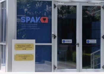 Avokatët kërkuan kohë të njihen me dosjen, shtyhet me 1 orë seanca gjyqësore për grupin e trafikut të drogës