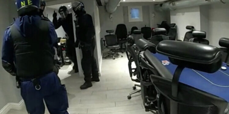 Kthyen berberhanen në biznes droge, dënohen vëllezërit shqiptarë në Londër