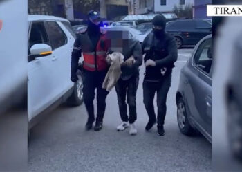 Drogë e madhe në zemër të Tiranës, “çunat” nuk i zmbraps as emri i “shenjtë”