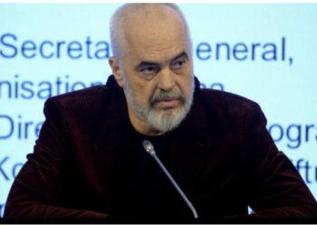 Marrëveshja për emigrantët, ironizon Rama: Do vijnë afrikanët këtu dhe…