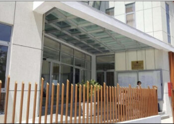 Sekuestrohen në Elbasan 2 garazhe dhe 1 apartament, pronari i dënuar në Britani 