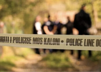 Tre të vdekur! Njëri i shtrirë pa jetë në rrugë