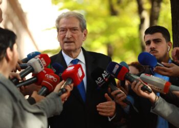 Berisha: Asgjë nuk ndal protestën e deputetëve gjer në sakrificat më të mëdha! E keqja e të keqes është Edi Rama.