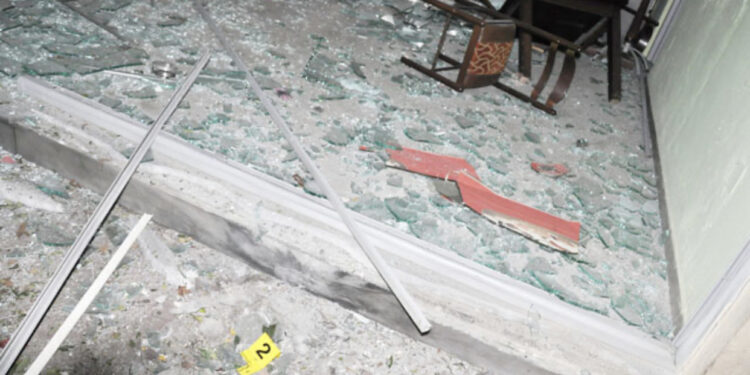 Xhamat në tokë! Tritol lokalit në rrugën “Donald Trump” në Kamëz