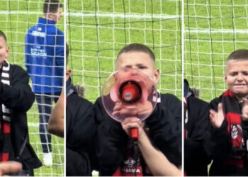 Emocionuese! Djali i heroit Afrim Bunjaku thërret emrin e babait me tifozët në “Air Albania”