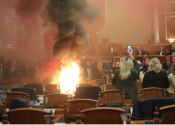 “Skenë krimi”, Prokuroria dhe policia “zbarkojnë” në sallën e Kuvendit