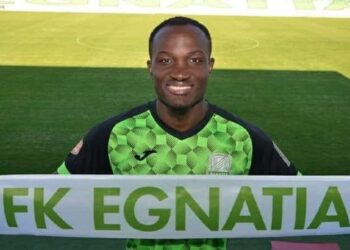 Djaloshi i braktisur nga prindërit, e rriti gjyshja autoritare. Heqja e defibrilatorit dhe jeta e Rafael Dwamenës