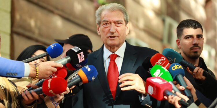 Berisha nga Kryesia e Kuvendit: Po bëhen gati riformatime në qeveri për të konsoliduar krimin, synohet mbyllja e hetimit për djegësin e Tiranës