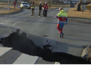 Video të frikshme, tërmetet e njëpasnjëshme godasin Islandën, krijohen çarje të thella në rrugë