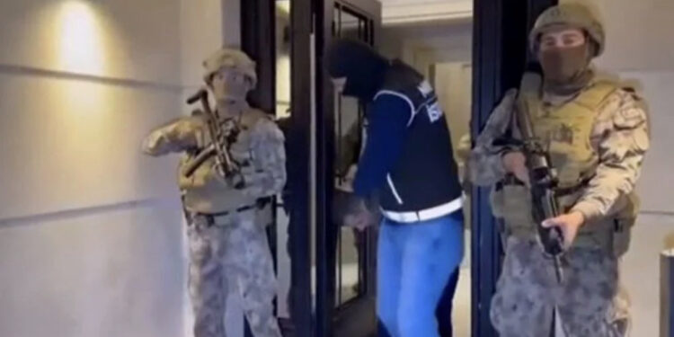 “Tentoi t’i ikte policisë”/ Mediat turke: Dritan Rexhepi po “paketohet” për në Shqipëri