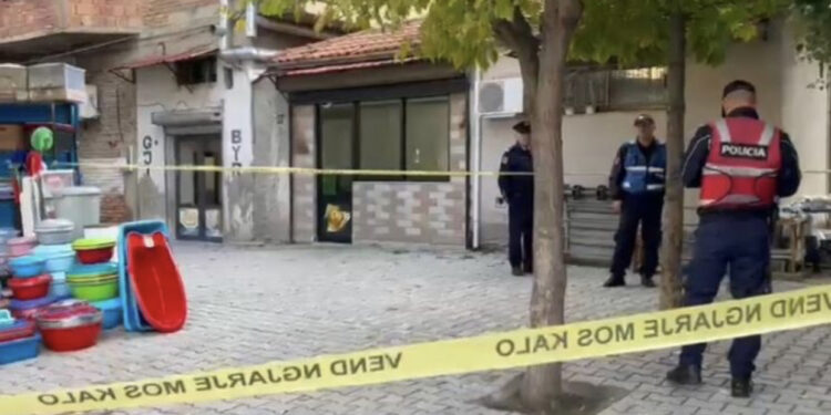 Plumba dhe britma! Kush u vra në Tiranë, vjen njoftimi i parë i policisë