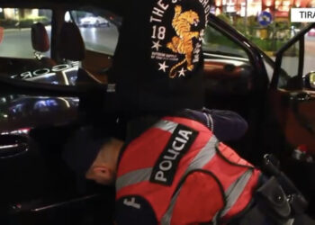 “Dil jashtë”! Tetë të arrestuar në Tiranë